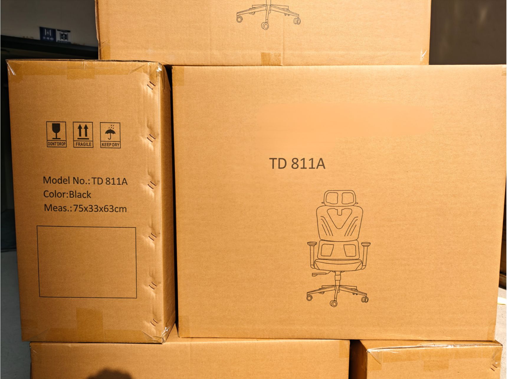 tindafurniture_packing_loading3